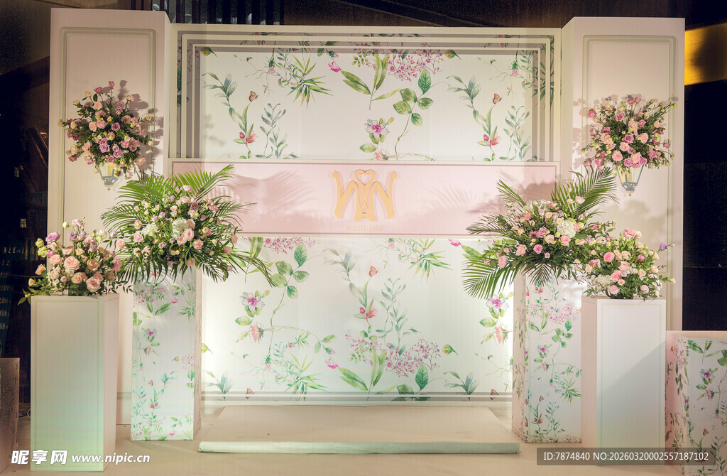 浪漫花卉婚礼背景布置