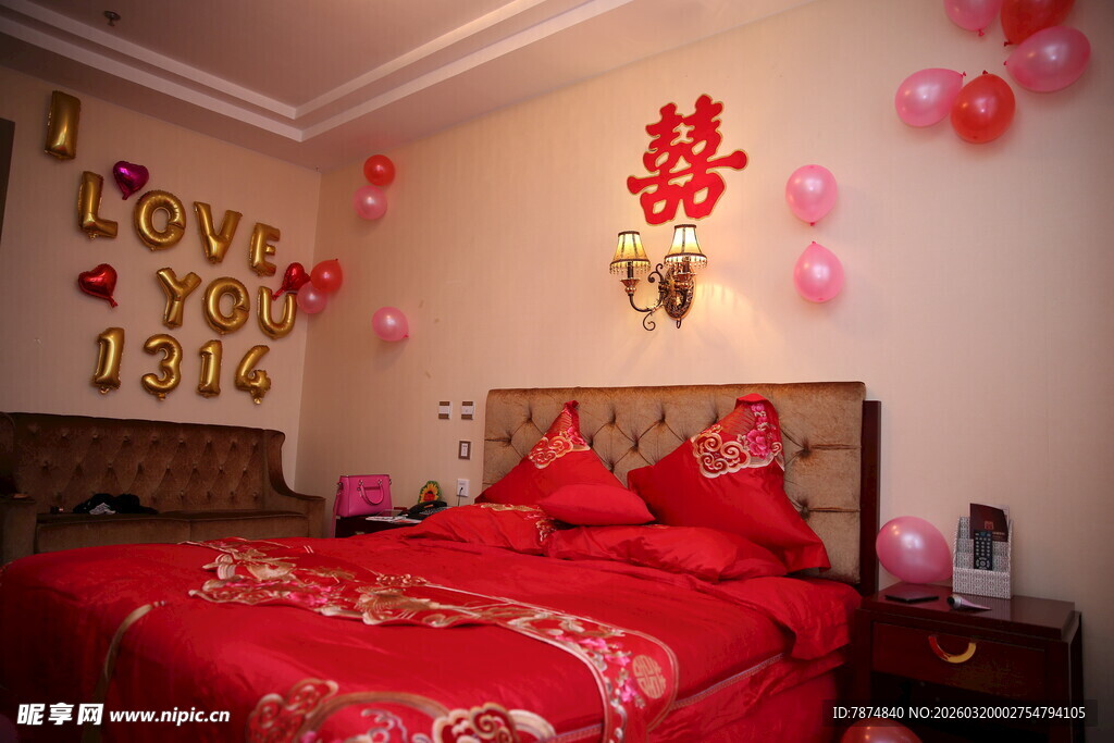 喜庆婚房布置 洋溢幸福氛围