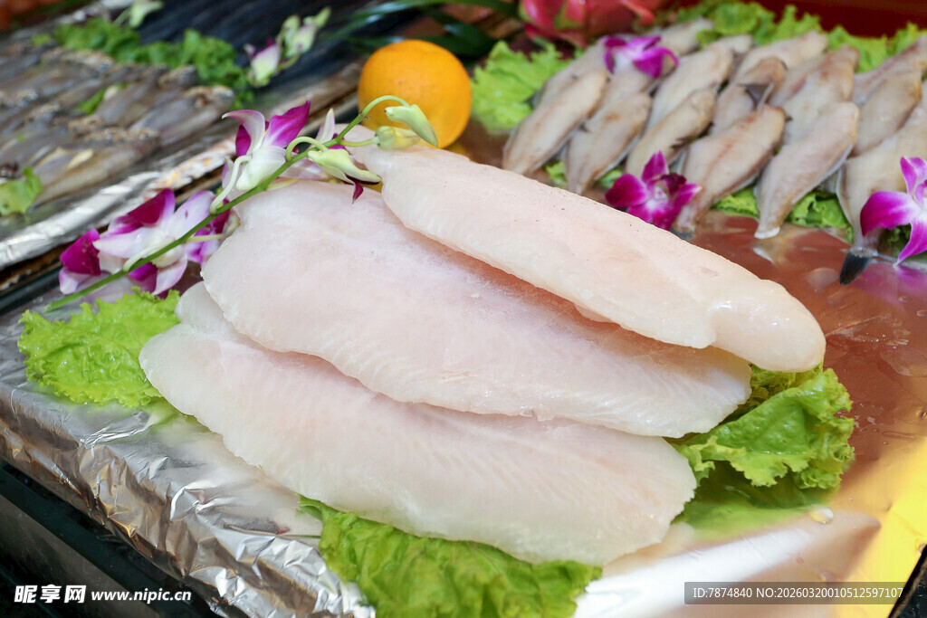 新鲜巴沙鱼片 摆盘精致