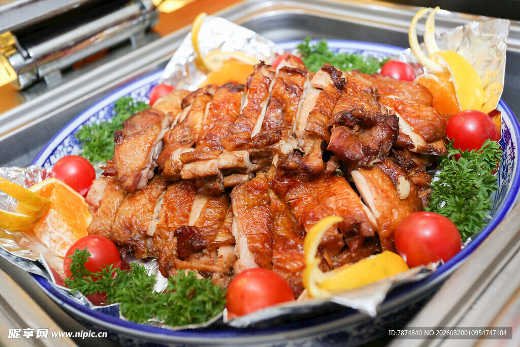 美味烧鸡摆盘精致