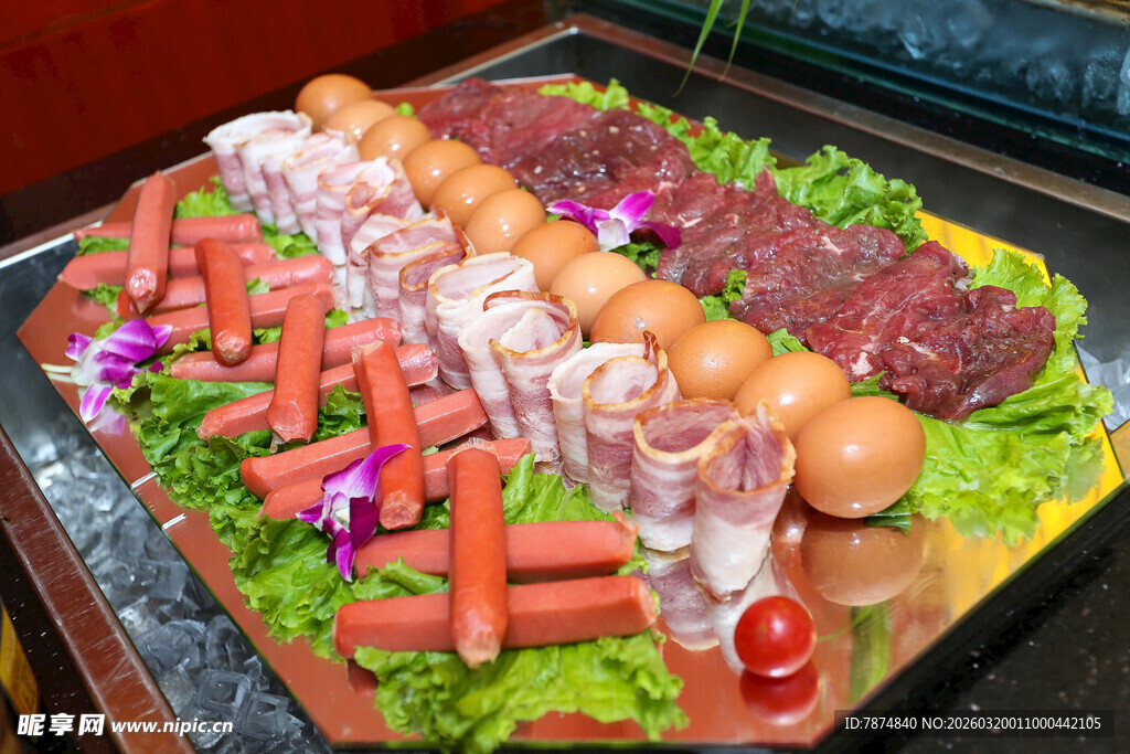 丰盛烤肉拼盘美食盛宴