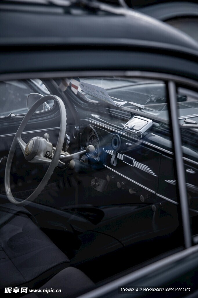 复古汽车内饰特写