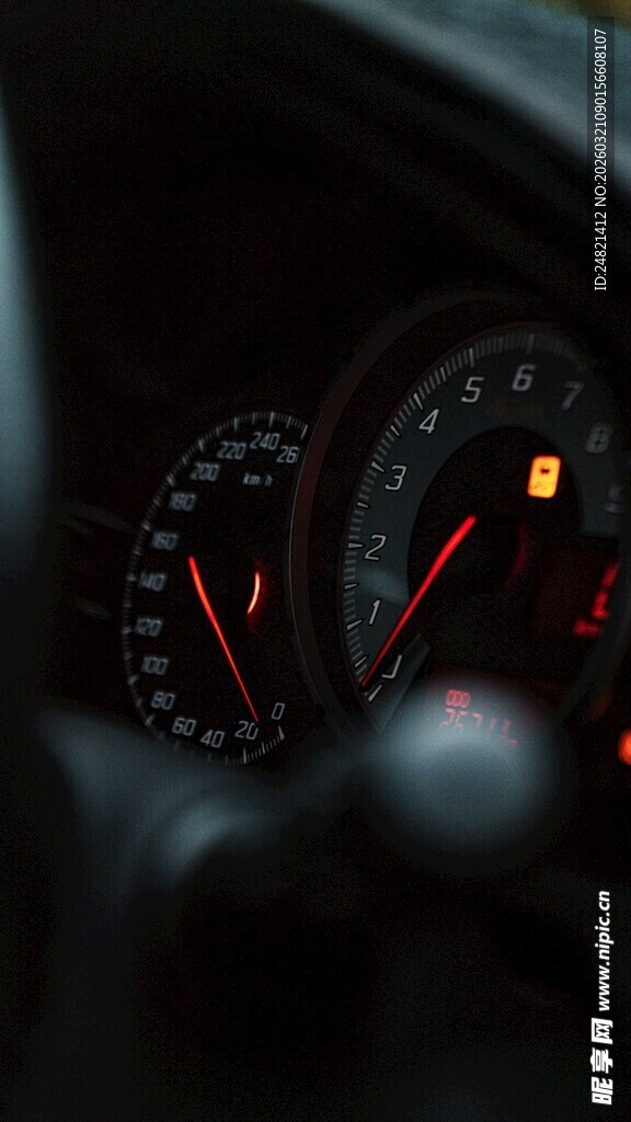 汽车仪表盘特写