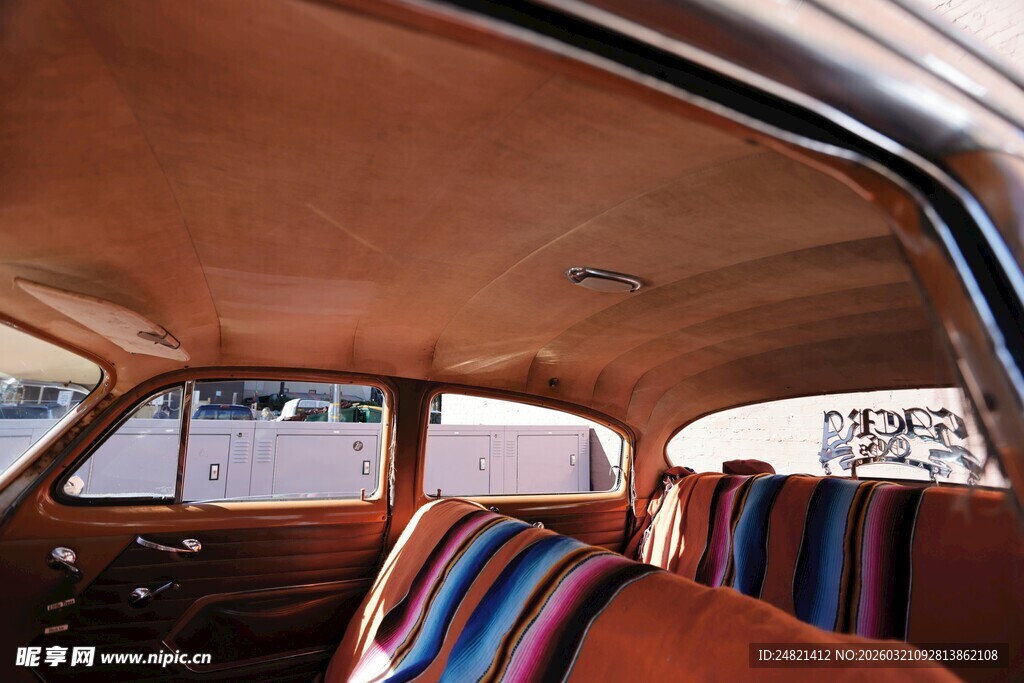 复古汽车内饰展示