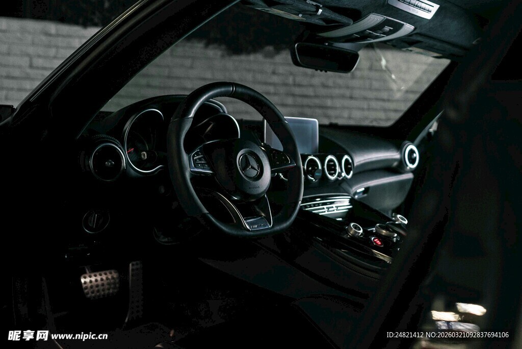 酷炫汽车内饰细节展示