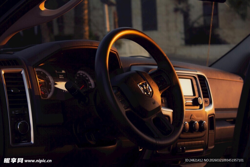 车内驾驶视角特写