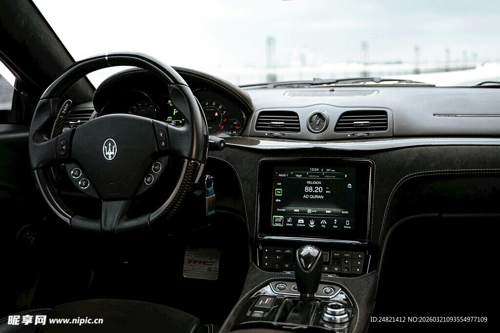 豪华汽车内饰细节展示