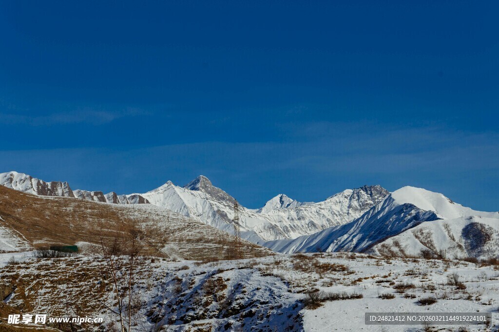 雪山壮丽风光