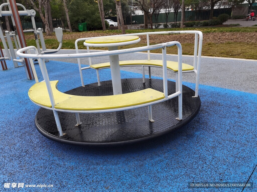 户外儿童旋转游乐设施