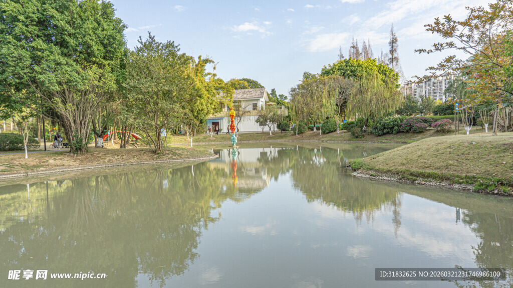 宁静河畔园林景观