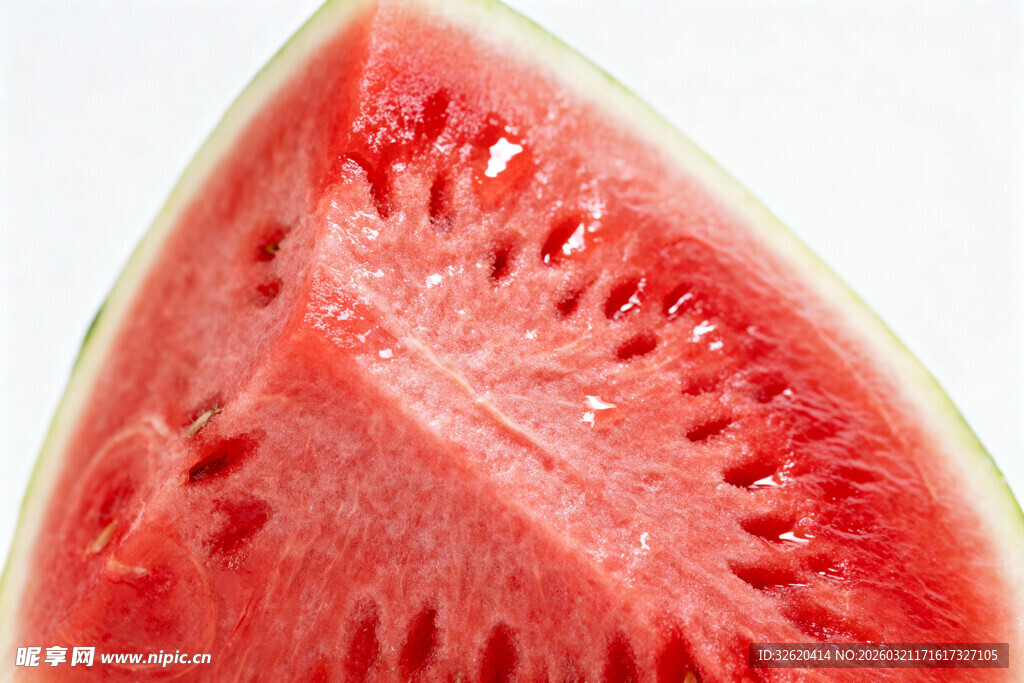 鲜红多汁的西瓜切片