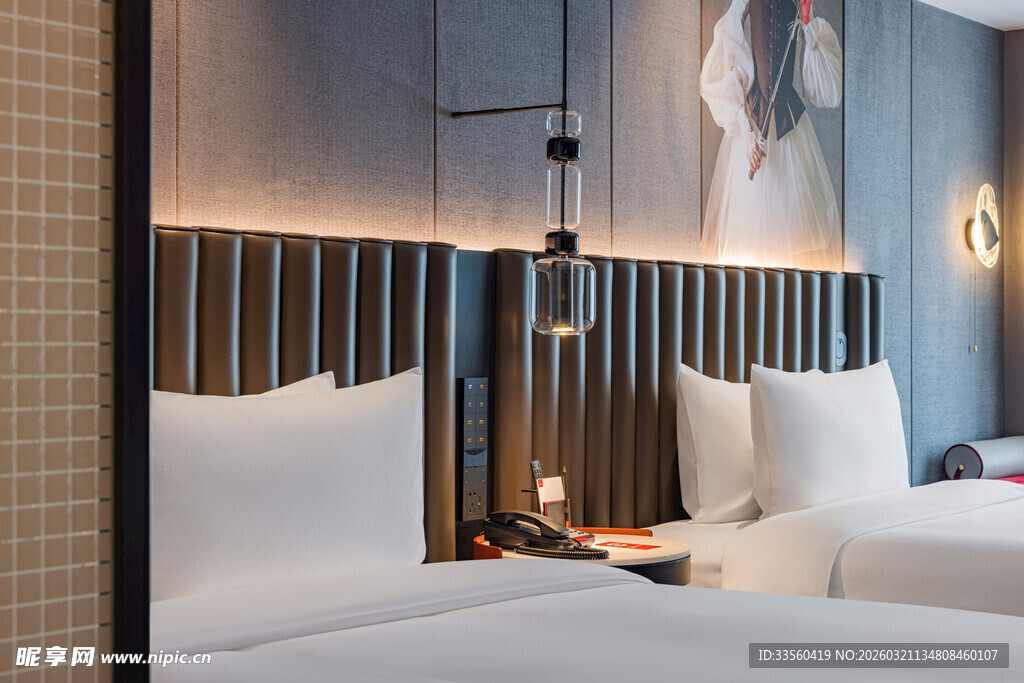 现代简约风格的温馨客房