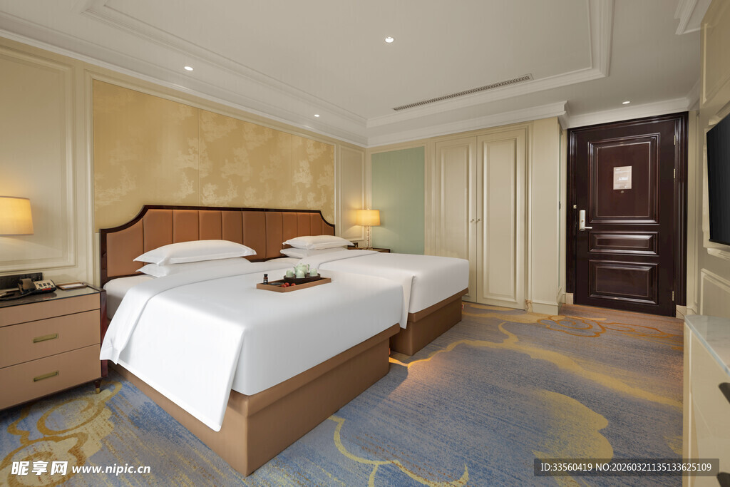 豪华双床酒店客房展示