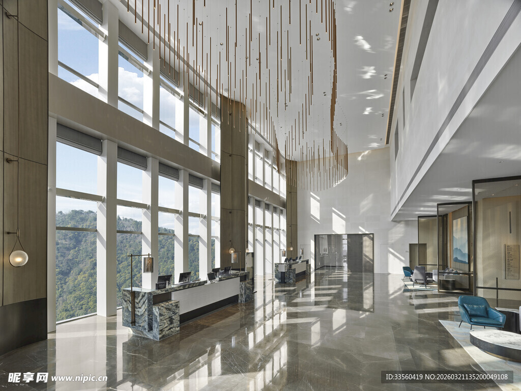 现代豪华挑高客厅空间