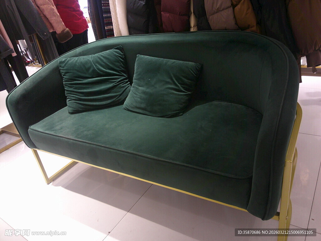 墨绿色绒面双人沙发