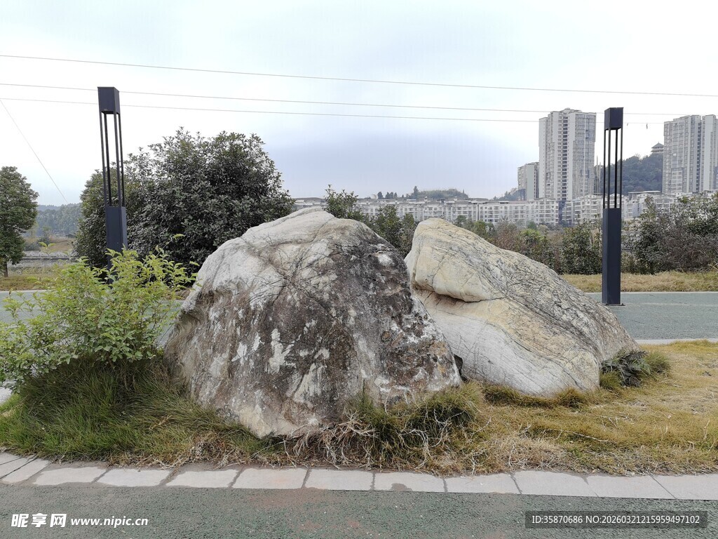 户外景观巨石