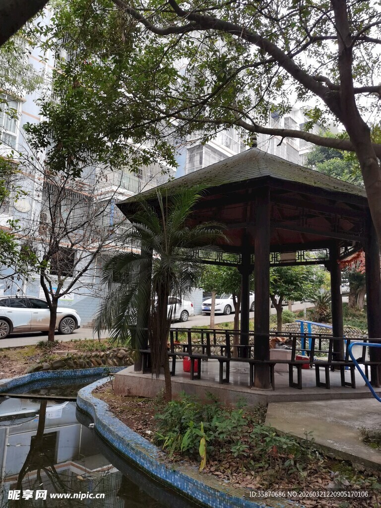 公园中的休闲凉亭景观