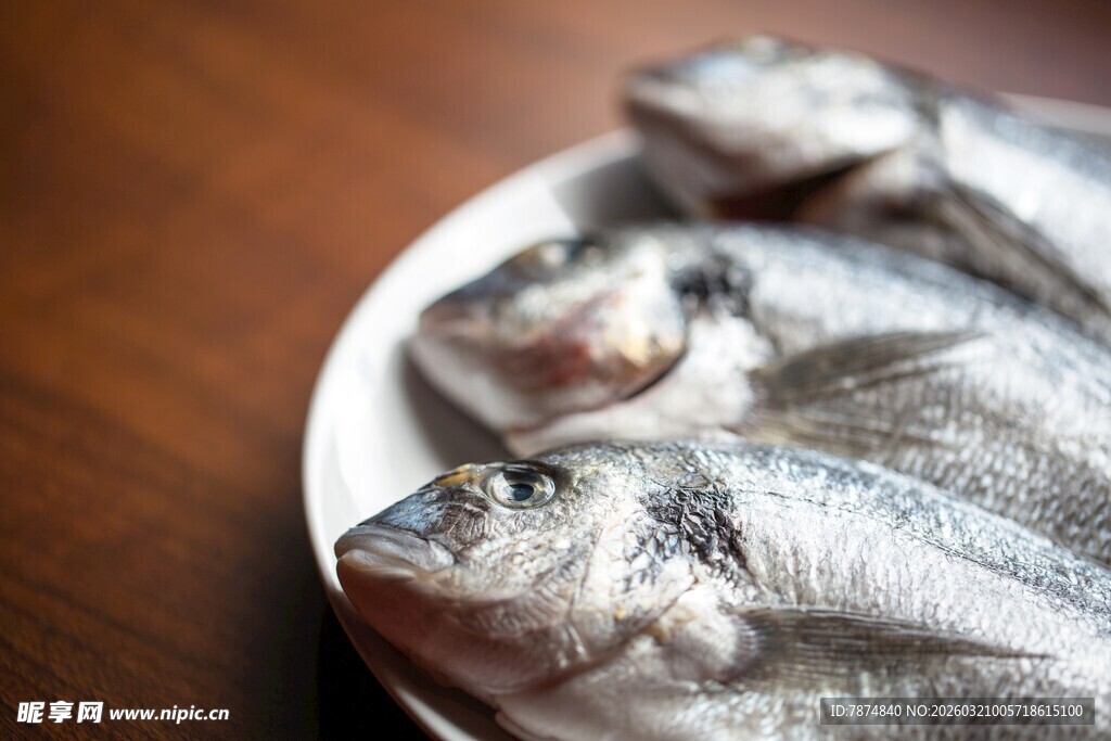 盘中鲜鱼
