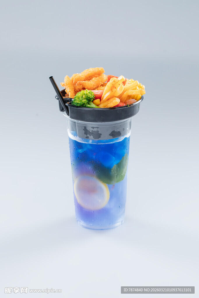 分层杯装美食与饮品