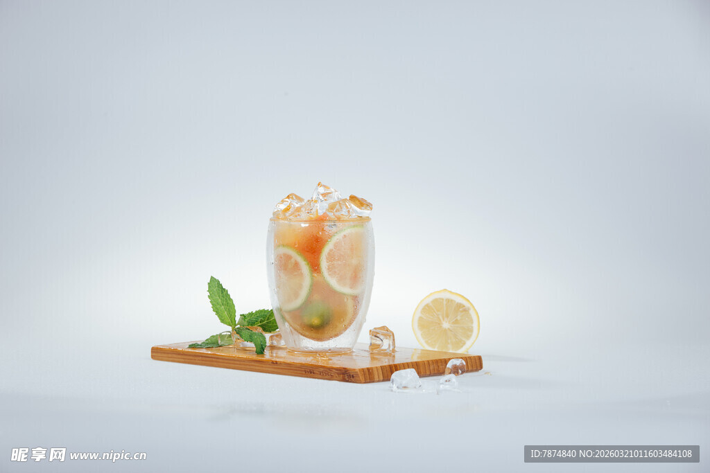 清新柠檬薄荷冰饮展示