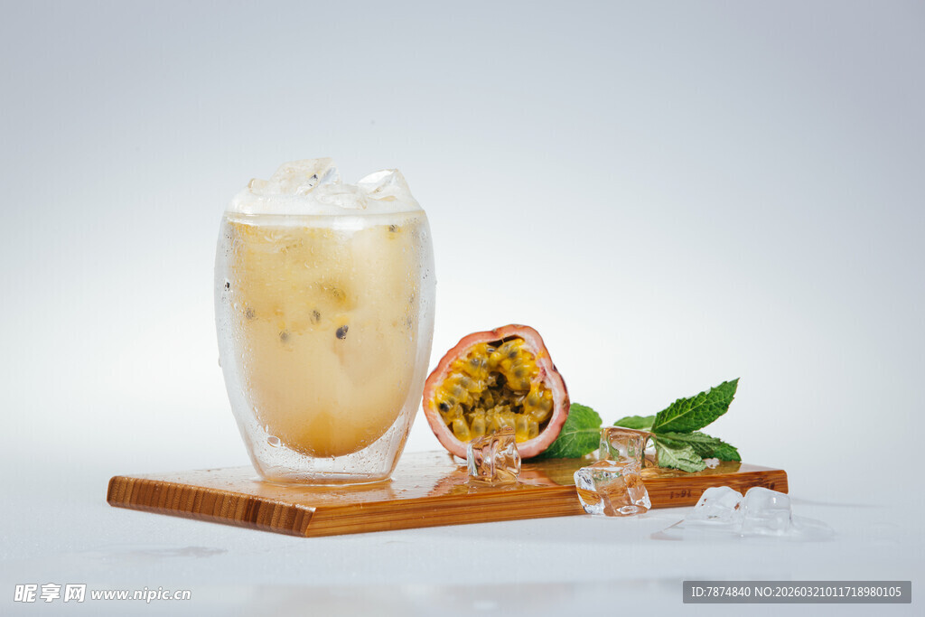 百香果冰饮 清新夏日滋味