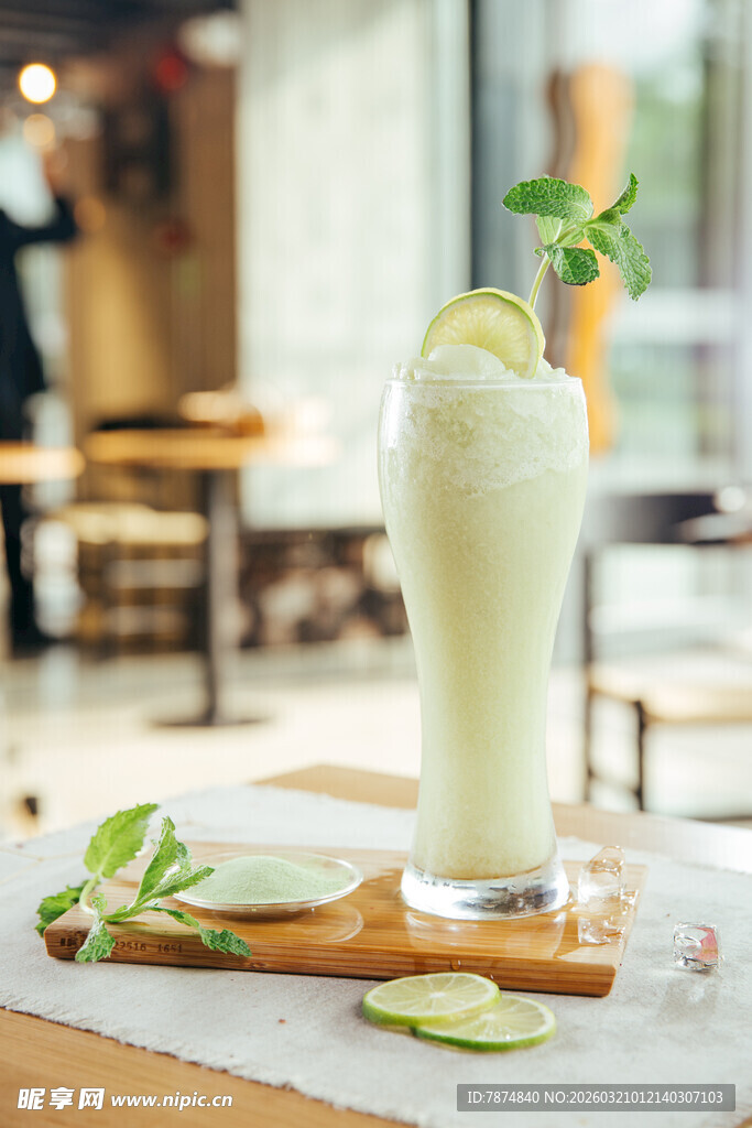 清新薄荷奶昔 夏日好滋味