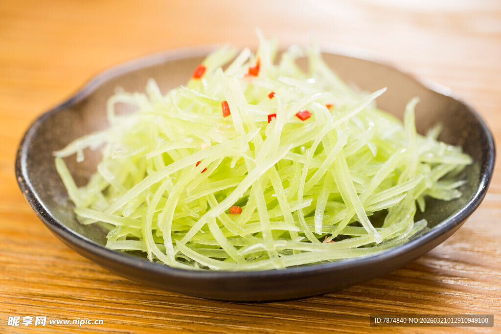 清爽凉拌青笋丝