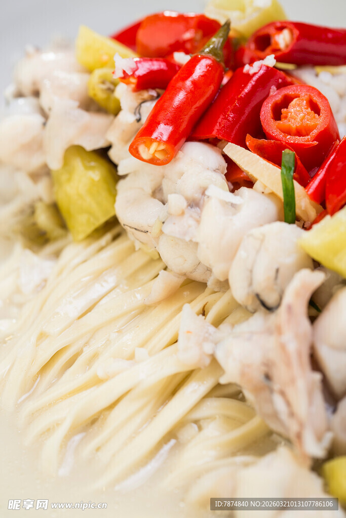 香辣美味海鲜菌菇拼盘