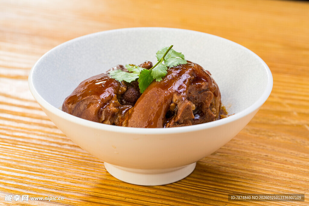 美味牛肉盖饭 鲜香诱人