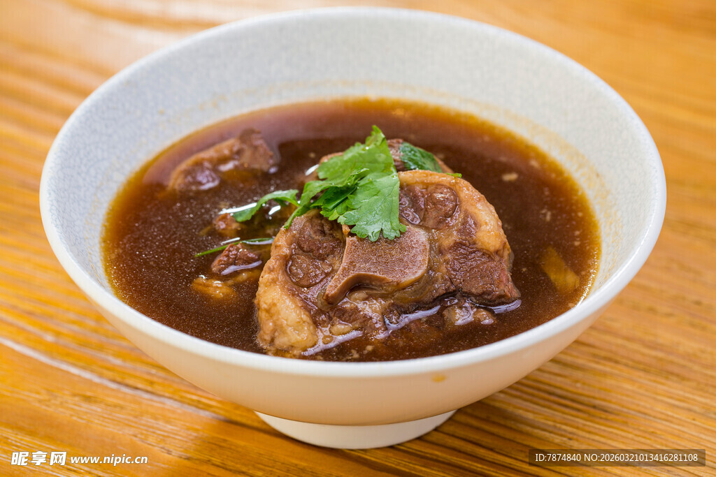 香浓牛骨汤 美味诱人