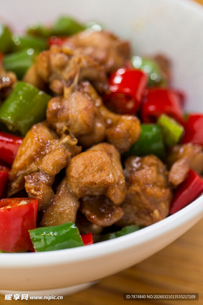 辣椒炒鸡肉