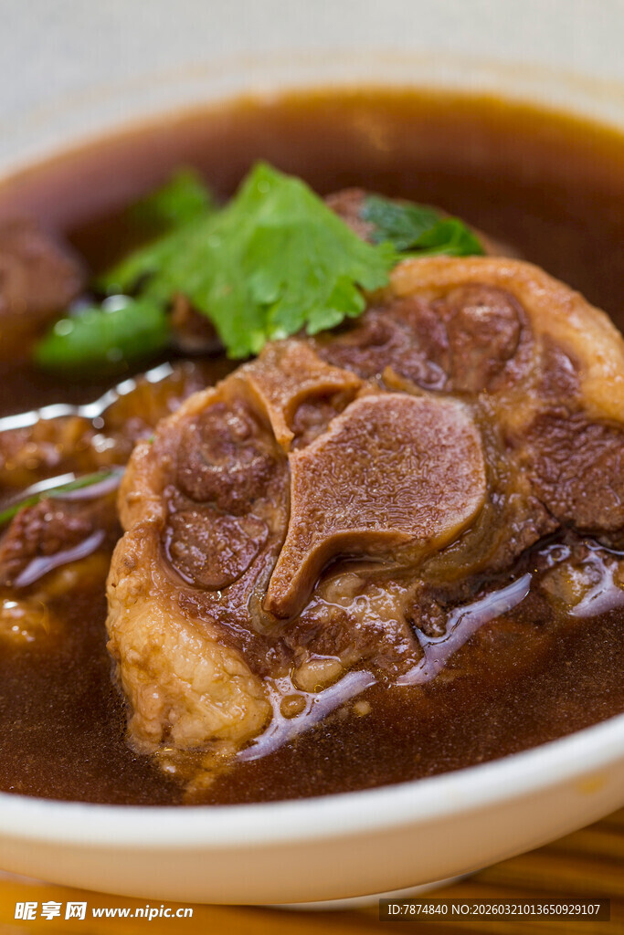 香浓牛尾汤 美味诱人