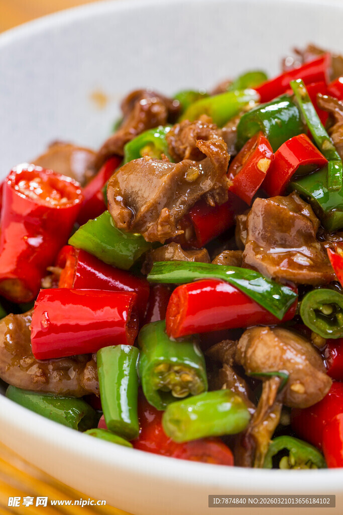 辣椒炒肉美味诱人