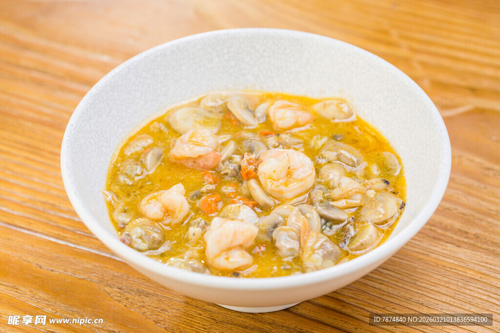 一碗美味海鲜汤