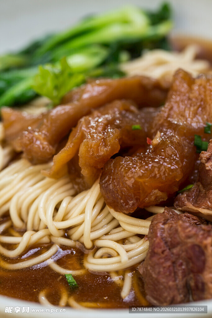 美味红烧牛肉面