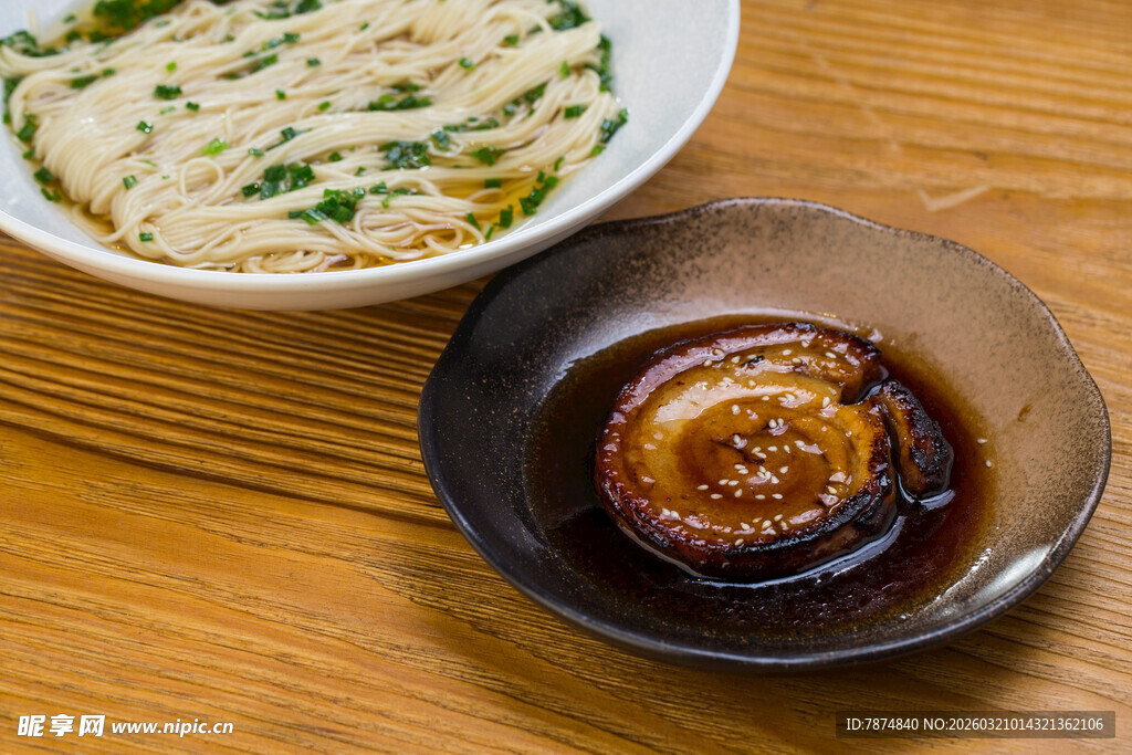 美味中式菜肴与主食