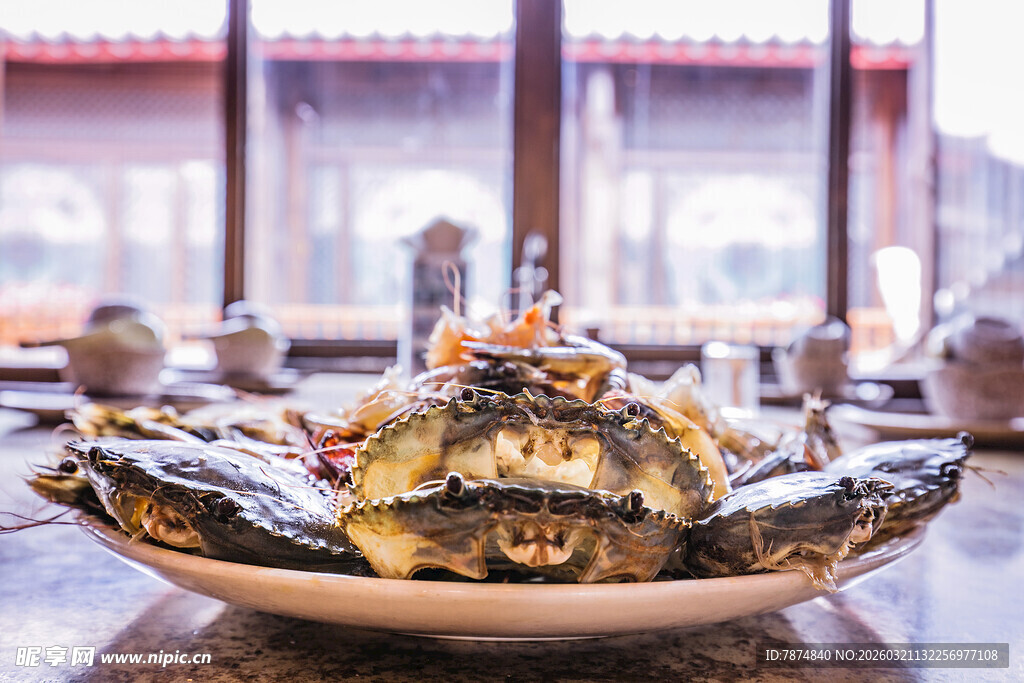 盘中美味大青蟹