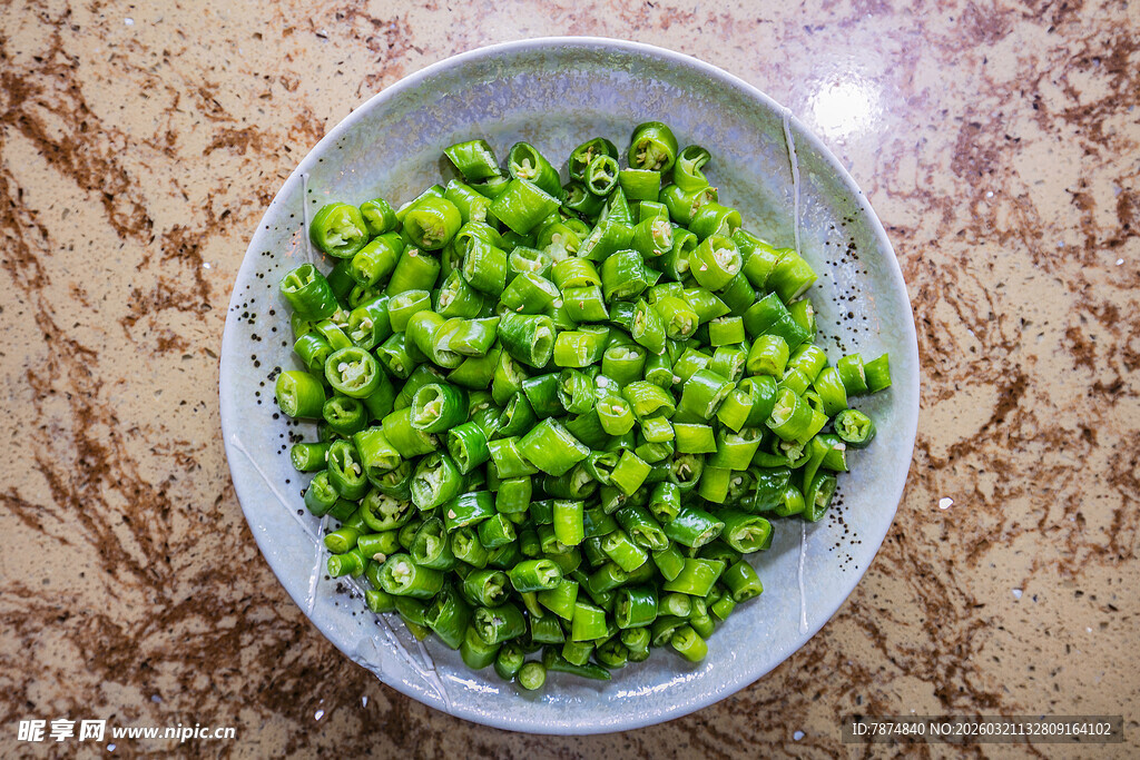 一碗鲜嫩青椒