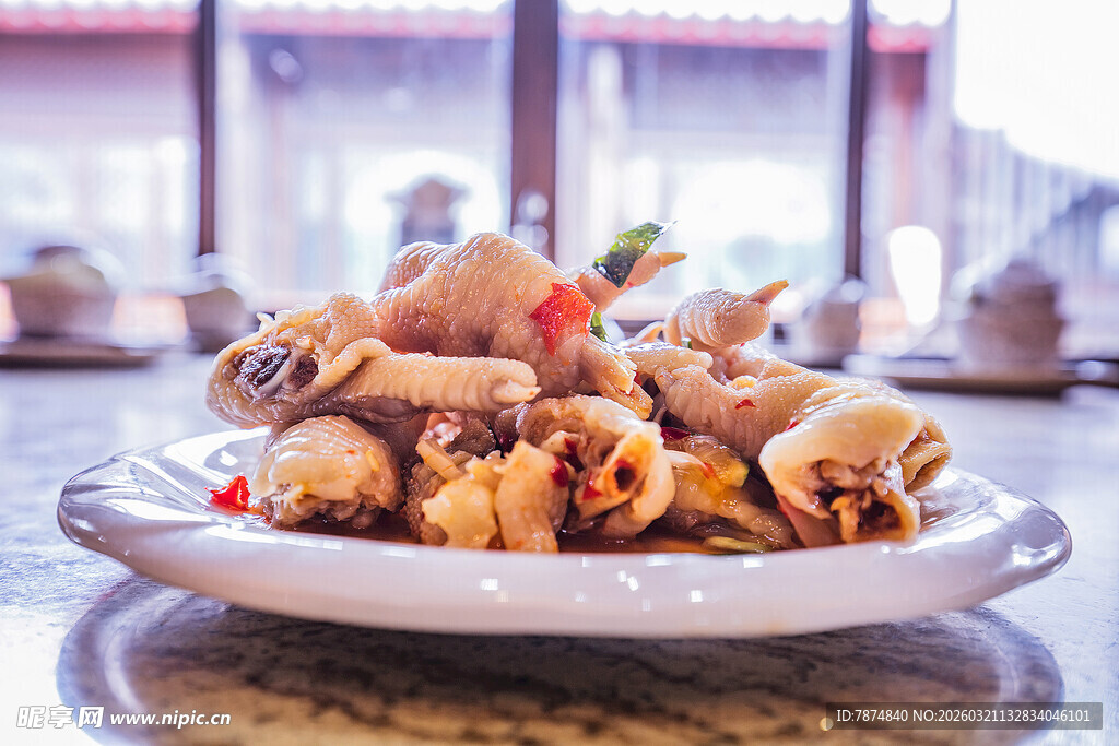 美味盘中炸物 色泽诱人