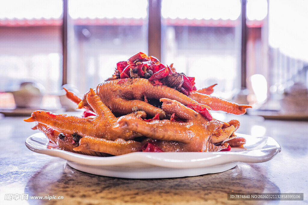 香辣诱人的美味凤爪