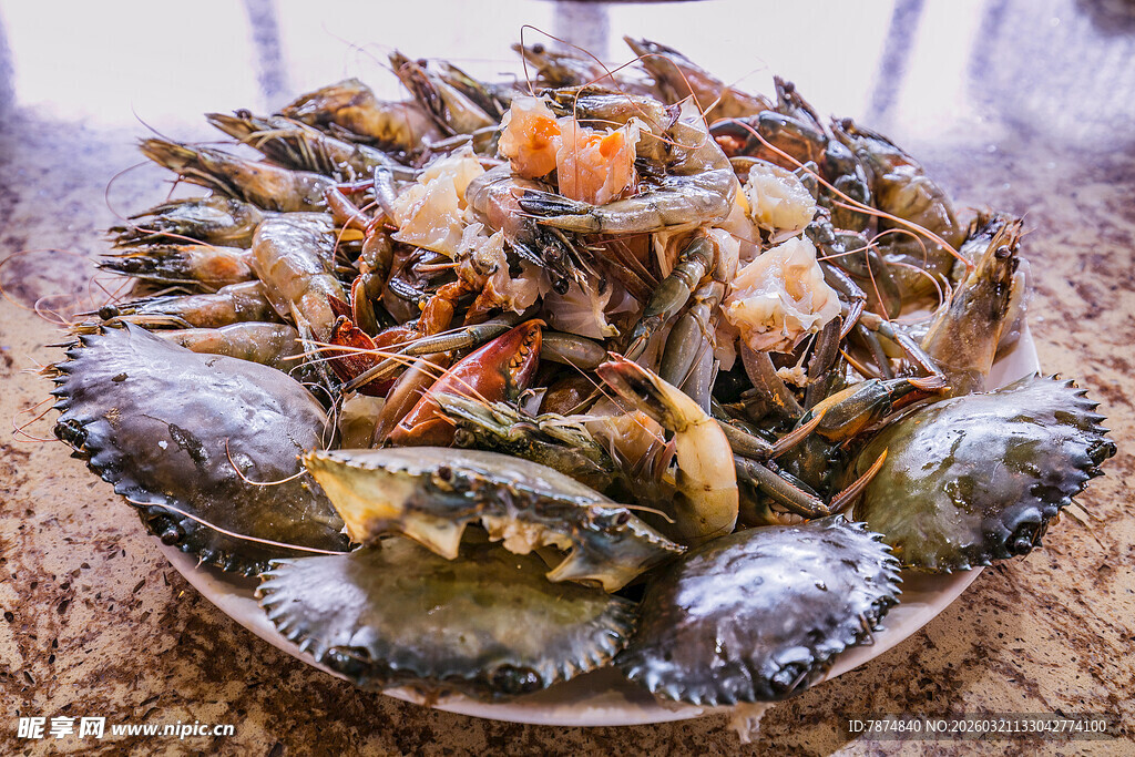 一盘美味海鲜大杂烩