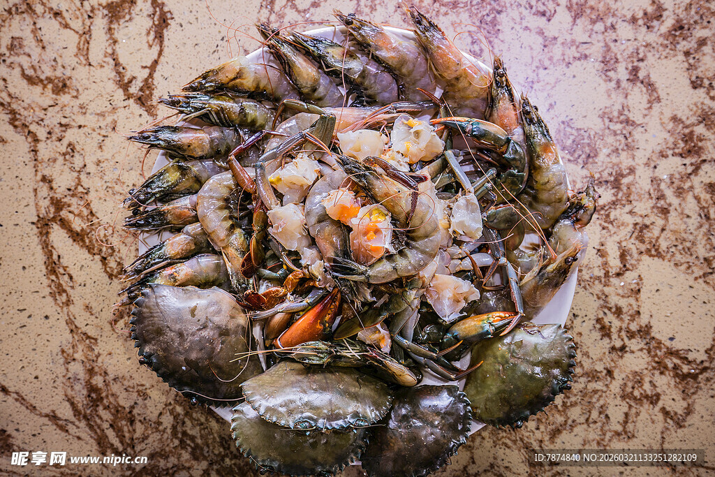 美味海虾与螃蟹拼盘