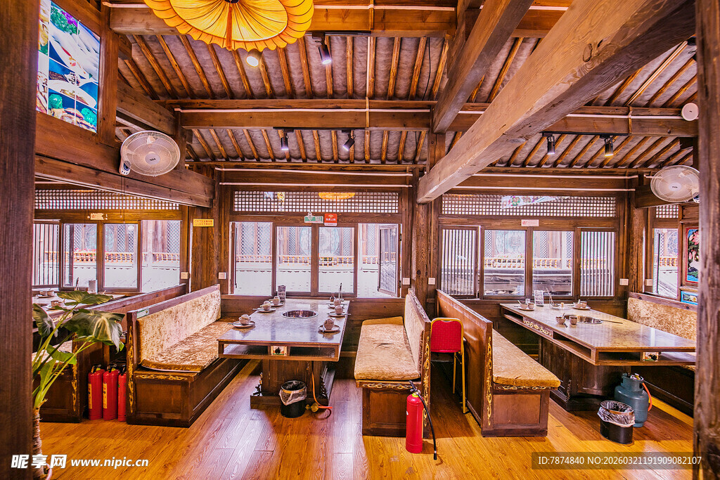 中式木质餐厅室内景观