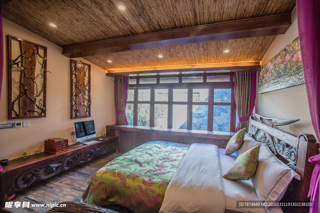 藏式风格温馨卧室空间