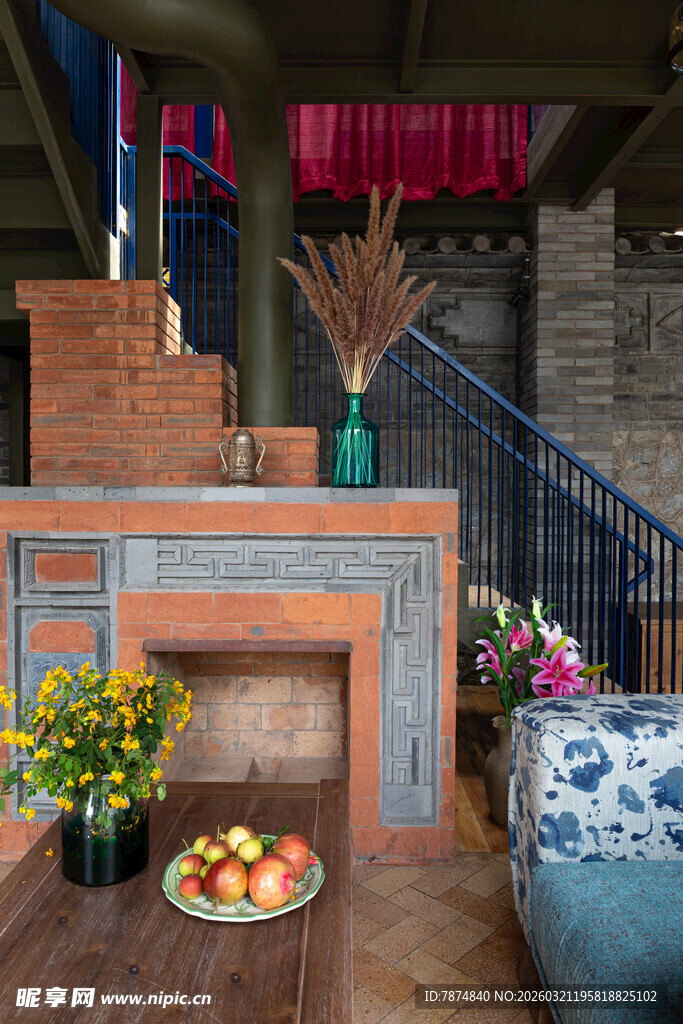 室内温馨壁炉装饰场景