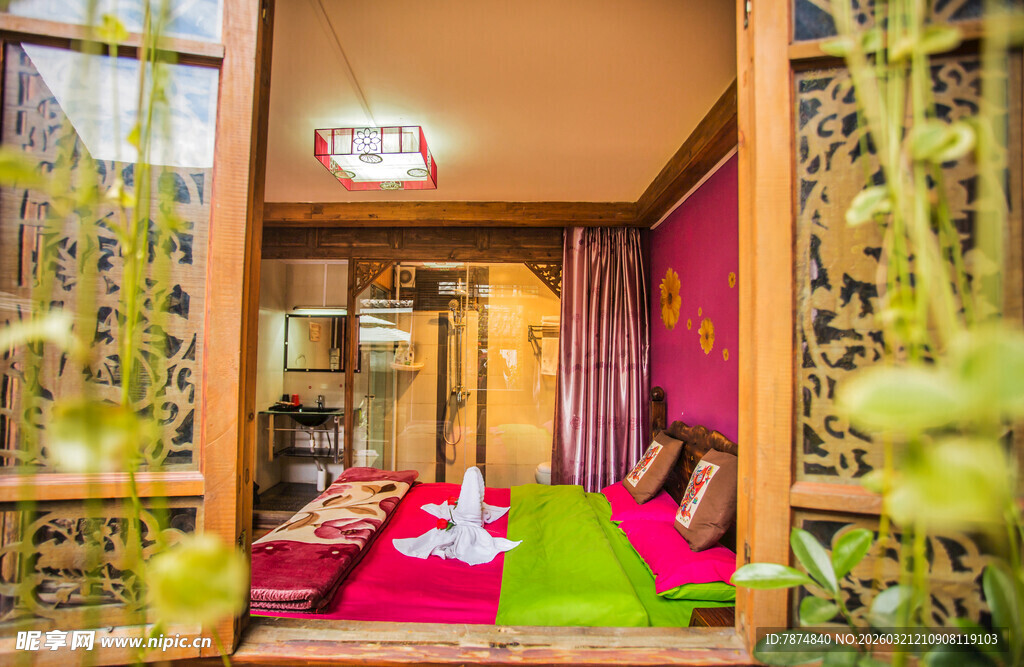 温馨多彩的室内休闲空间