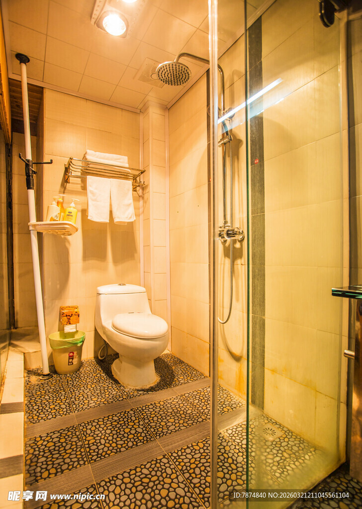 现代简约风卫生间设计