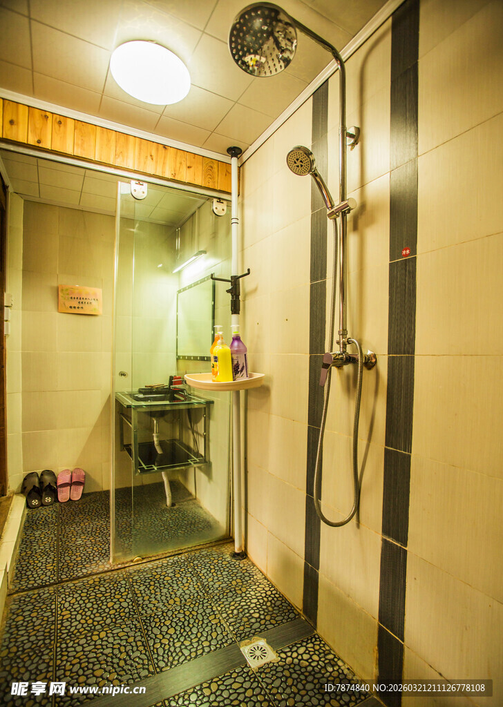 简约风格卫生间内部场景