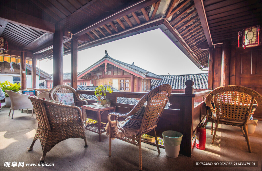 古雅室内休闲桌椅布置