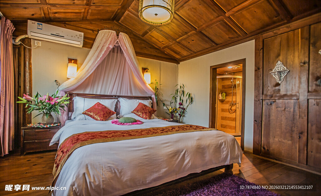 温馨木质风卧室舒适空间